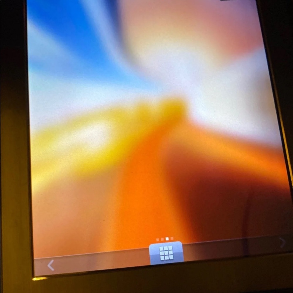 Tablet - Picture 4 of 5